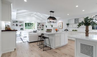 2051 Mendocino Ln, Altadena, CA 91001