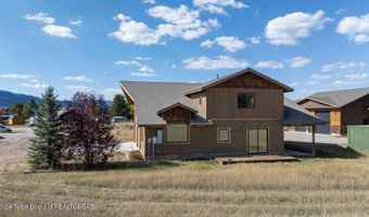 98 CHALET Dr, Alpine, WY 83128