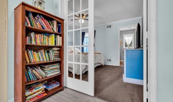 22 Longboat Ave, Barnegat, NJ 08005