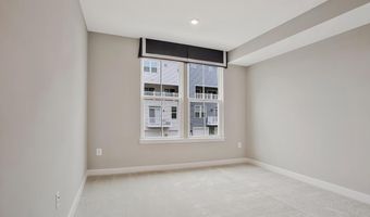 100 LAWNDALE Dr, Bowie, MD 20716