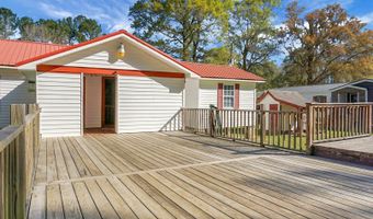 274 Rae Ln, Bonneau, SC 29431