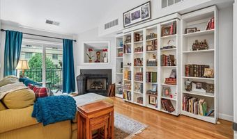 2330 14TH St N 407, Arlington, VA 22201