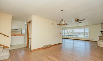 164 Park Pl, Arnolds Park, IA 51331