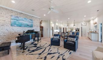 685 Raymond Rd, Arapahoe, NC 28510