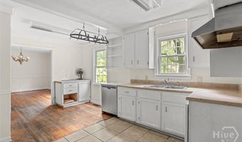 1948 Cokesbury Dr, Savannah, GA 31406