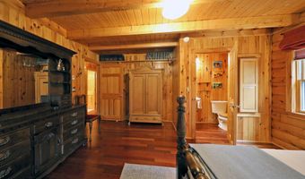 233 Algerie Rd, Becket, MA 01223