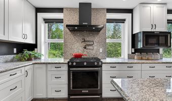 290 Leighton Rd, Augusta, ME 04330