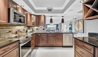 300 John F Kennedy Dr Ph8, Atlantis, FL 33462