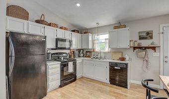 604 Brookwood Dr, Alexandria, KY 41001