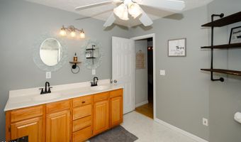 4580 Lakeshore Dr, Bean Station, TN 37708