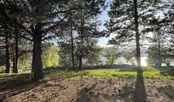 515 Lakeview Dr, Cascade, ID 83611