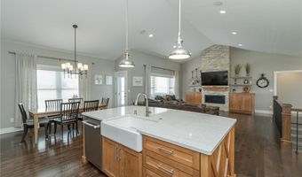 813 Grand Ridge Dr NE, Byron, MN 55920