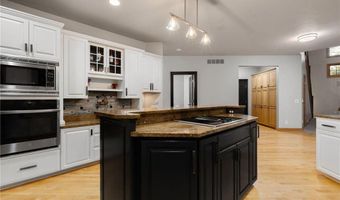 602 24th St NW, Austin, MN 55912