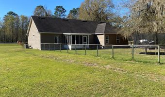 24 Robert Day Rd, Adel, GA 31620