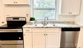 1608 Bay Ave First Floor, Bay Head, NJ 08742