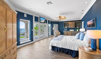 134 Bay Harbor Dr, Aransas Pass, TX 78336