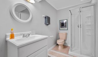 3716 KRYSIA Ct, Annandale, VA 22003