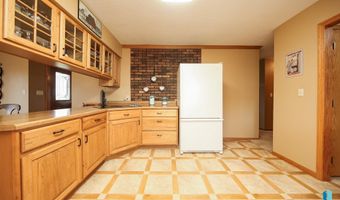 48224 266th St, Brandon, SD 57005