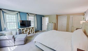 19 Winterberry Dr, Amherst, NH 03031