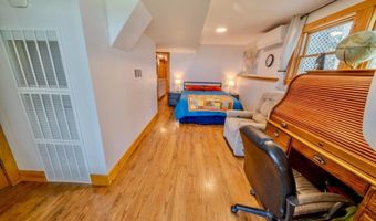 19 Glenview Ln, Belfast, ME 04915