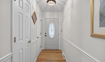 414 Holly Hills Dr, Altavista, VA 24517