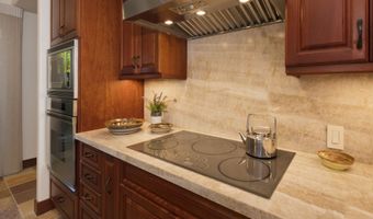 68-1025 N KANIKU Dr 215, Kamuela, HI 96743