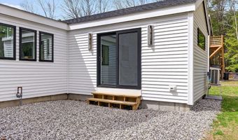 672 Danville Corner Rd, Auburn, ME 04210