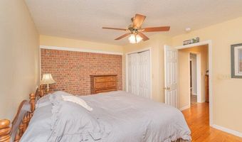 33 Laurel St, Barnwell, SC 29812