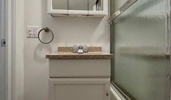 302 N BRISTOL - Upper Unit 2, Almont, MI 48003