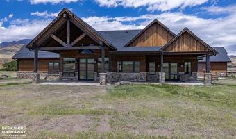 32 Big Creek Dr, Cody, WY 82414