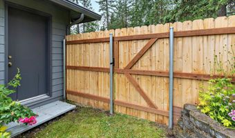 4690 Southpark Bluff Dr, Anchorage, AK 99516