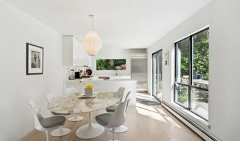 67 Scrimshaw Ln, Amagansett, NY 11930