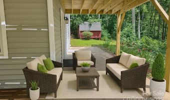 123 Avondale Ridge Rd, Asheville, NC 28803