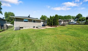 7932 Kingwood St, Affton, MO 63123