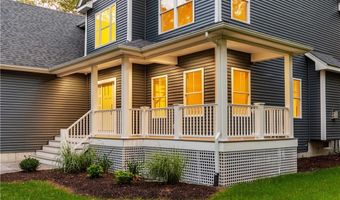 44 Saddlebrook Dr, Warwick, RI 02818