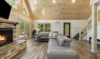585 Valley View Heights Ln, Andrews, NC 28901