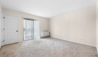 2221 W Nichols Rd A, Arlington Heights, IL 60004