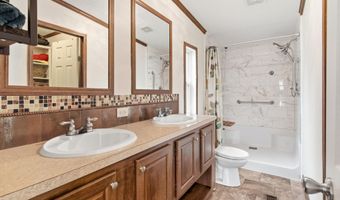 208 Longboat Ave, Beachwood, NJ 08722