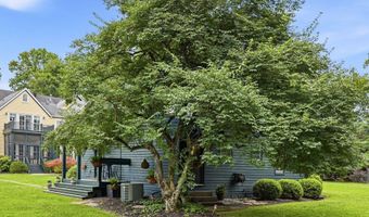 11005 Park Rd, Anchorage, KY 40223
