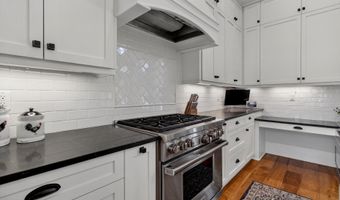 1484 Old Rosebud Trl, Awendaw, SC 29429