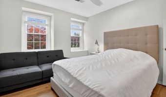 3725 KRYSIA Ct, Annandale, VA 22003