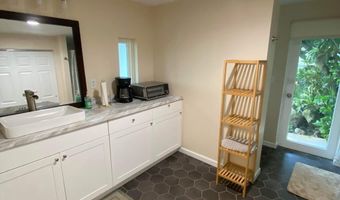 3232 Paty Dr Studio, Honolulu, HI 96822