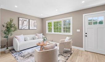 8 Andrea Dr, Alloway, NJ 07462