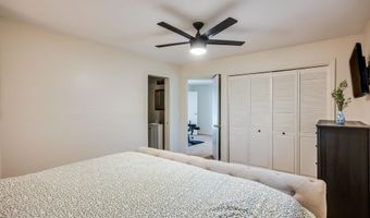 5401 E 40th St N, Bel Aire, KS 67220