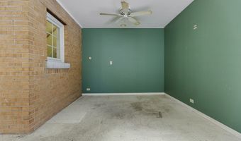 640 S Beverly Ln, Arlington Heights, IL 60005