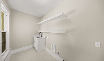 400 4th St SE, Altoona, IA 50009