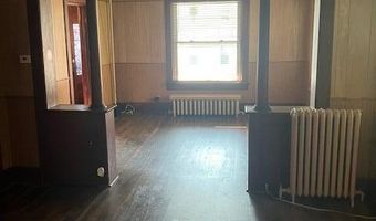 10 Thomas St, Amsterdam, NY 12010