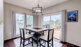 43865 LAUREL RIDGE Dr, Ashburn, VA 20147