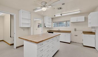 655 Country Ln, Bosque Farms, NM 87068