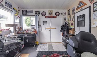 409 Avocado Dr, Barefoot Bay, FL 32976